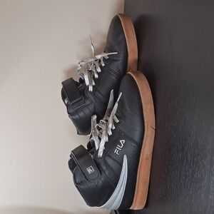 Fila Vulc 13 Athletic Shoe Men's 6 / women's 7.5